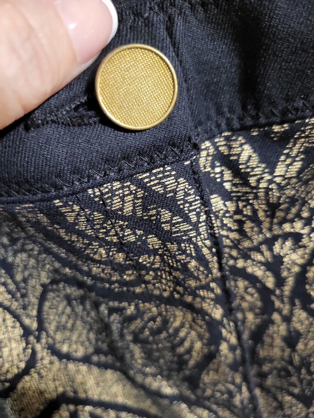 Chico's Gold Metallic Denim Black Floral Print SZ 2.5 Women - Picture 3 of 9